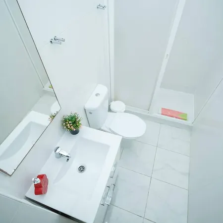 3-bedroom With Terrace In * Лиссабон