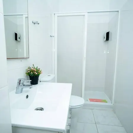 3-bedroom With Terrace In Апартаменты