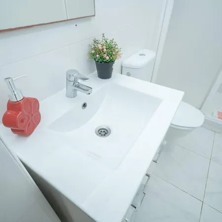 3-bedroom With Terrace In